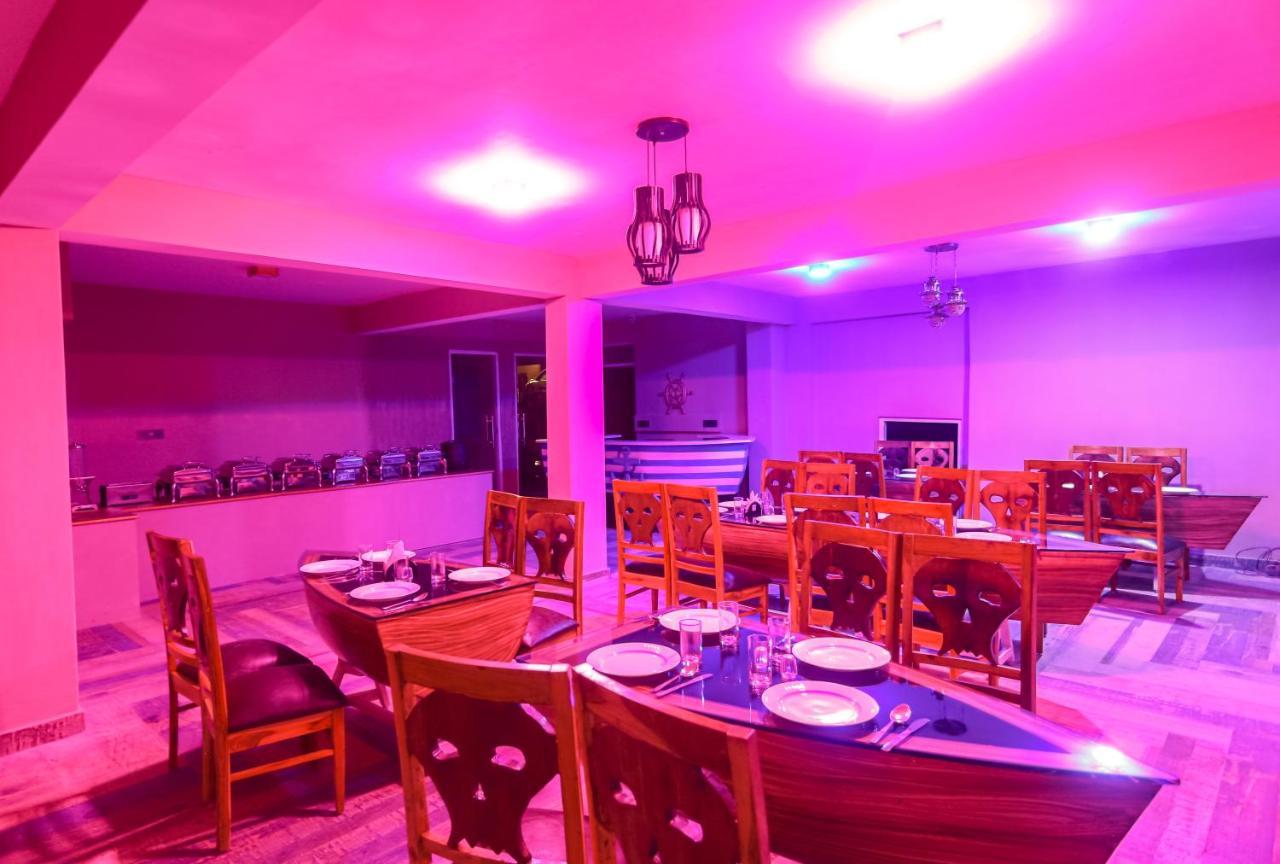 Hotel Smugglers Mountain View - Central Heated & Air Cooled #Free Pick From Volvo Bus Stand Manali  Exterior photo