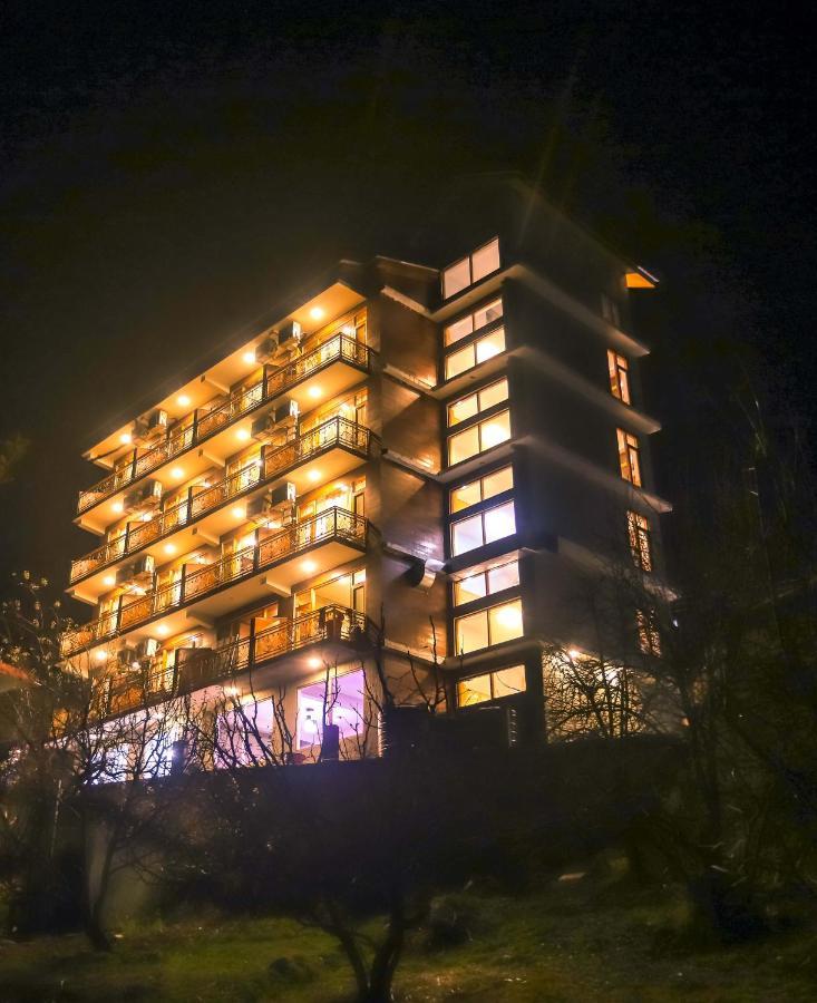 Hotel Smugglers Mountain View - Central Heated & Air Cooled #Free Pick From Volvo Bus Stand Manali  Exterior photo