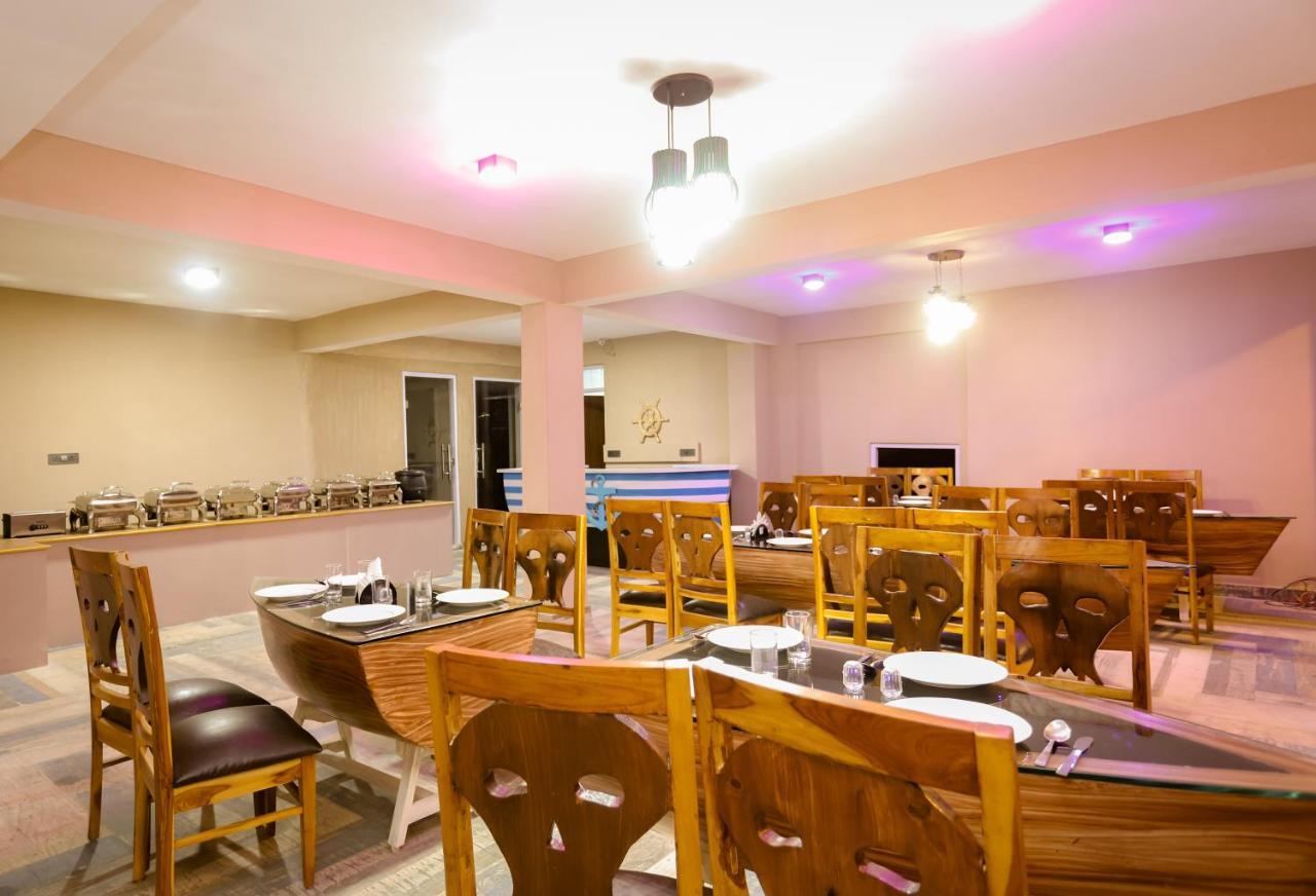 Hotel Smugglers Mountain View - Central Heated & Air Cooled #Free Pick From Volvo Bus Stand Manali  Exterior photo