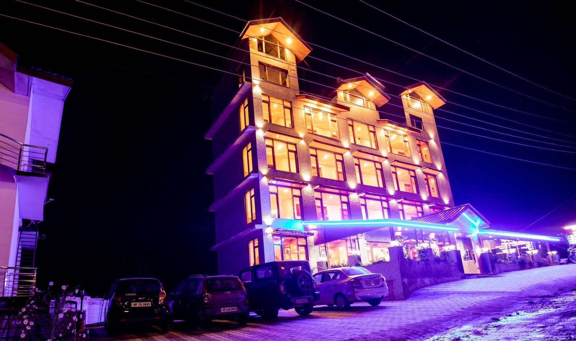 Hotel Smugglers Mountain View - Central Heated & Air Cooled #Free Pick From Volvo Bus Stand Manali  Exterior photo